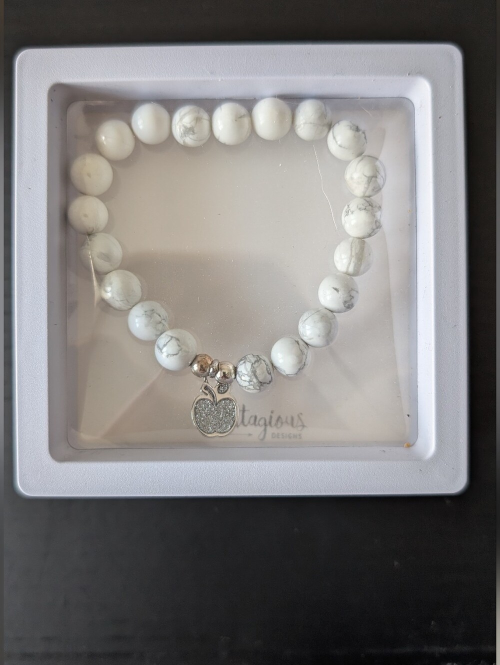 White Howlite Beaded Bracelet with Apple Charm